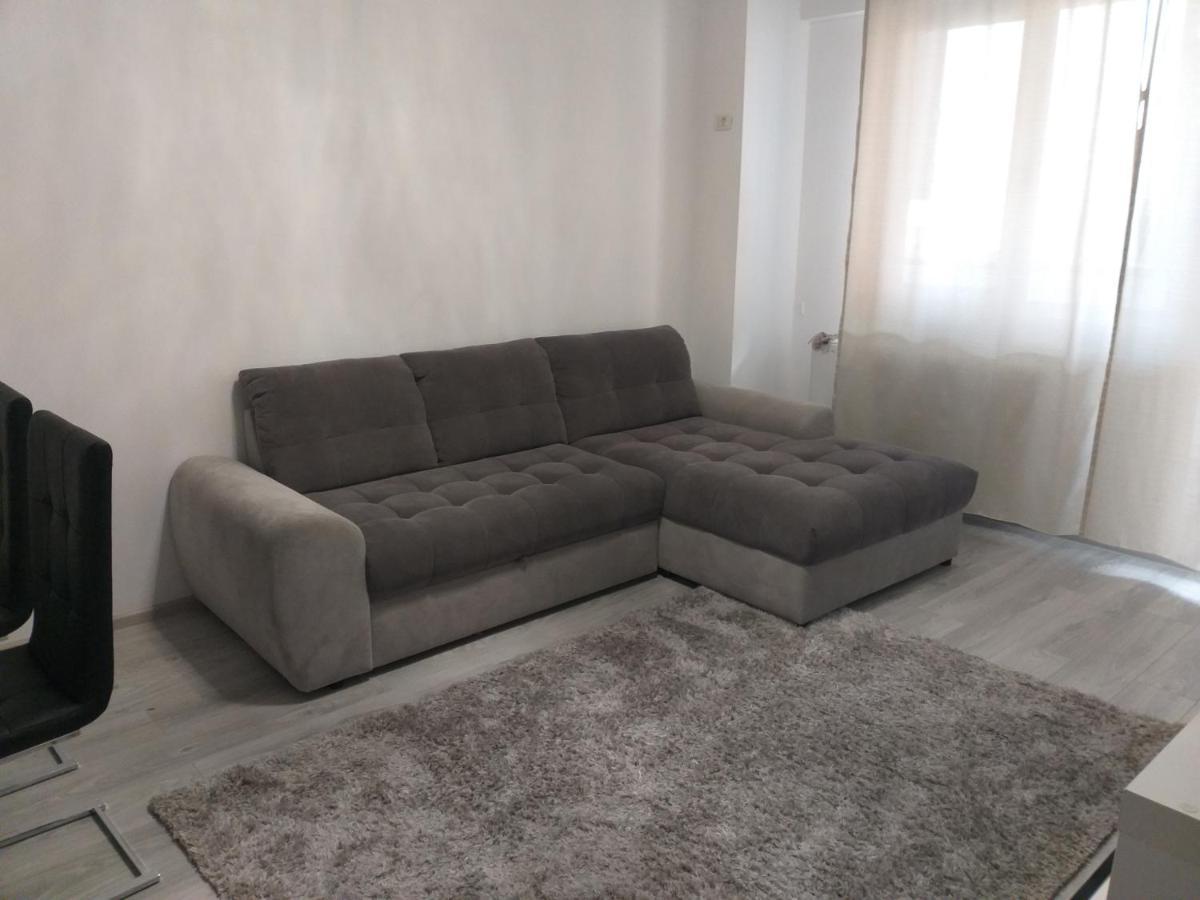 Luxury Daniel Apartament Residence Militari Roşu Exterior foto