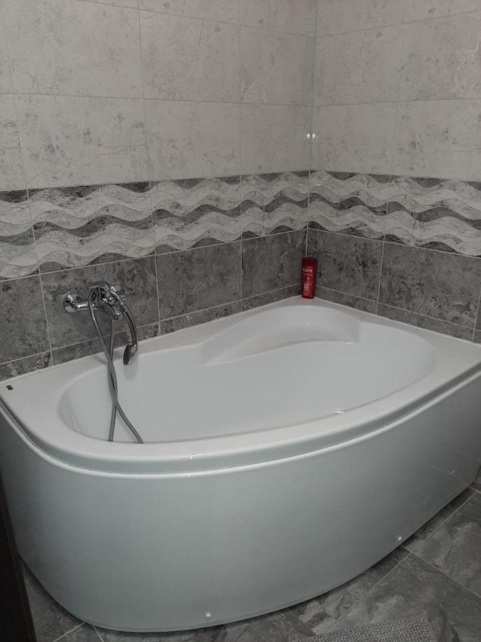 Luxury Daniel Apartament Residence Militari Roşu Exterior foto